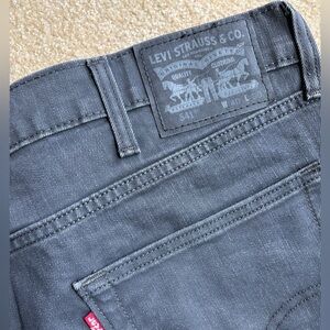 Levi's Men's Dark Gray Relaxed Jeans 40x30